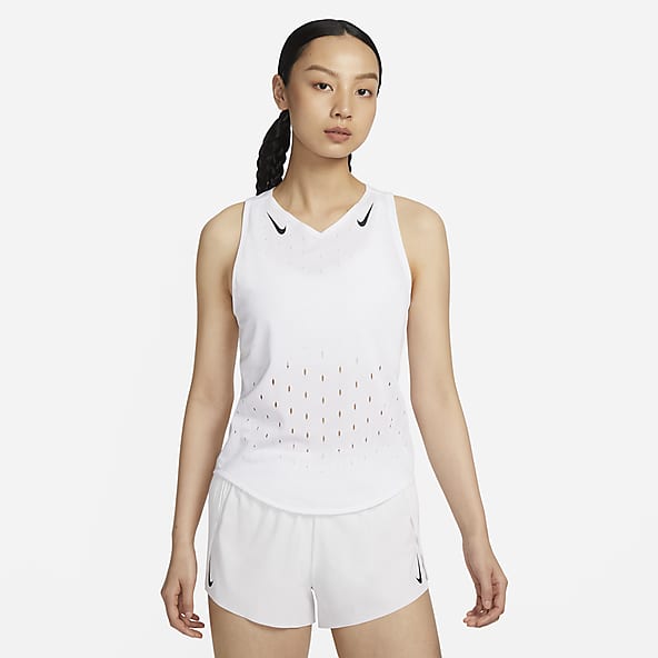 Nike レディース　タンクトップとショーツセット ホワイト　xsサイズ　美品 675423000101.jpg
